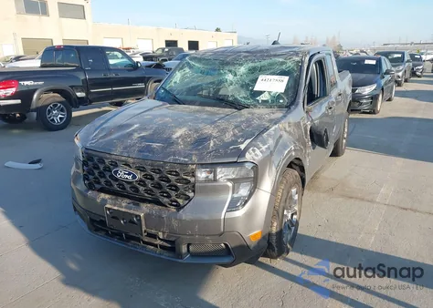 2025 Ford Maverick Xlt z USA, uszkodzony, nr VIN 3FTTW8H32SRB04503